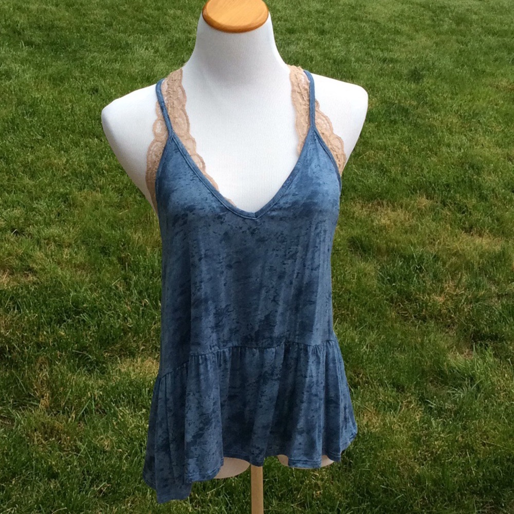 Flowy washed tank